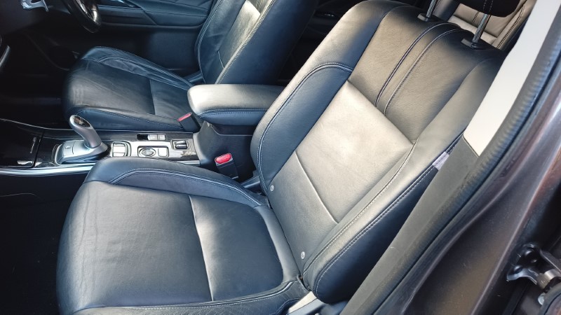 Mitsubishi Outlander Phev For Sale (5)